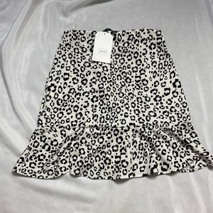 Leopard skirt